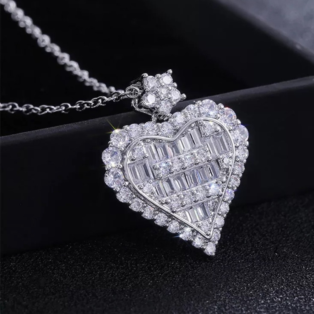 NEW 925 Sterling Silver Diamond Pendant Necklace - Picture 4 of 8